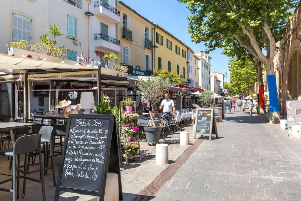Authentique Situe En Plein Centre D'antibes Апартаменты